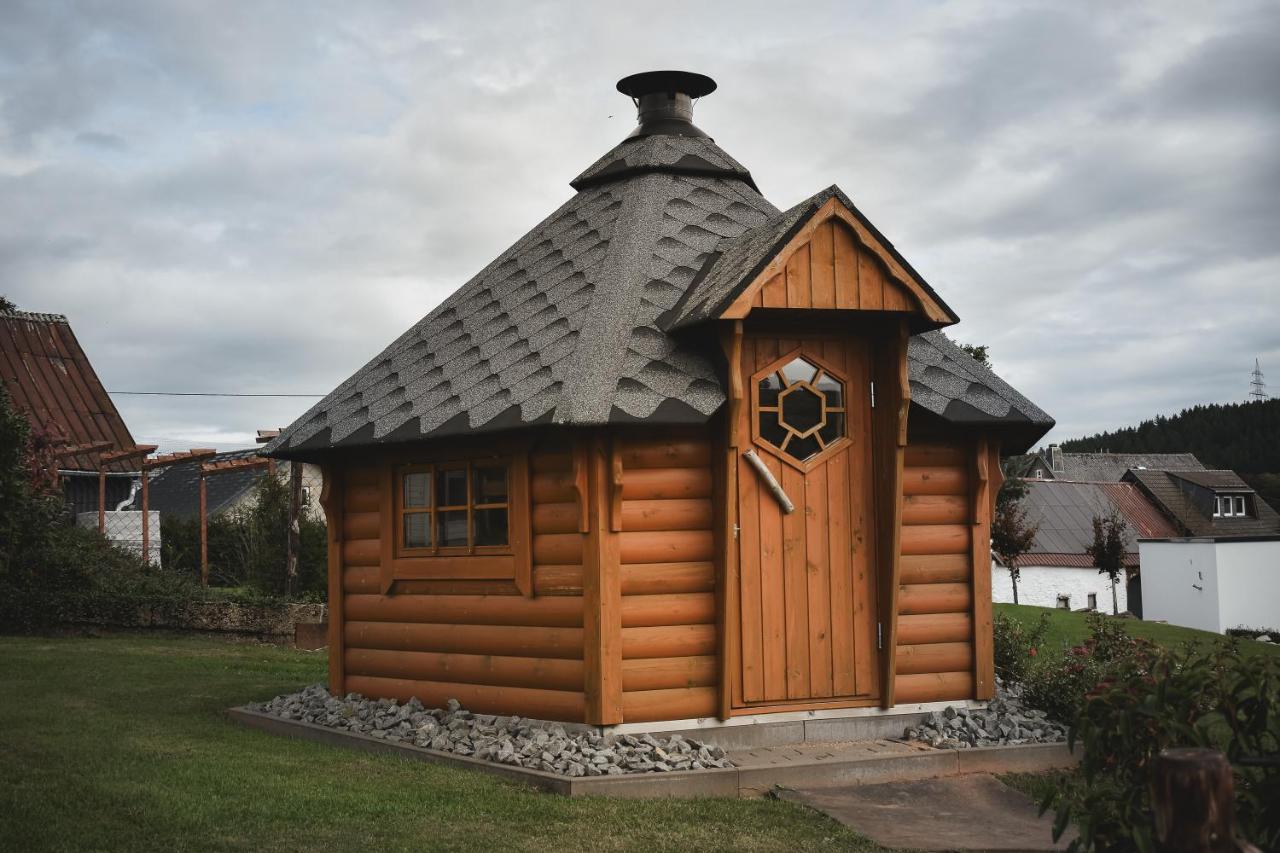 Wohlfuehl-Ferienhaus Eifel-Landurlaub Mit Herz 크로넨버그 외부 사진