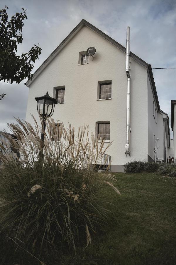 Wohlfuehl-Ferienhaus Eifel-Landurlaub Mit Herz 크로넨버그 외부 사진